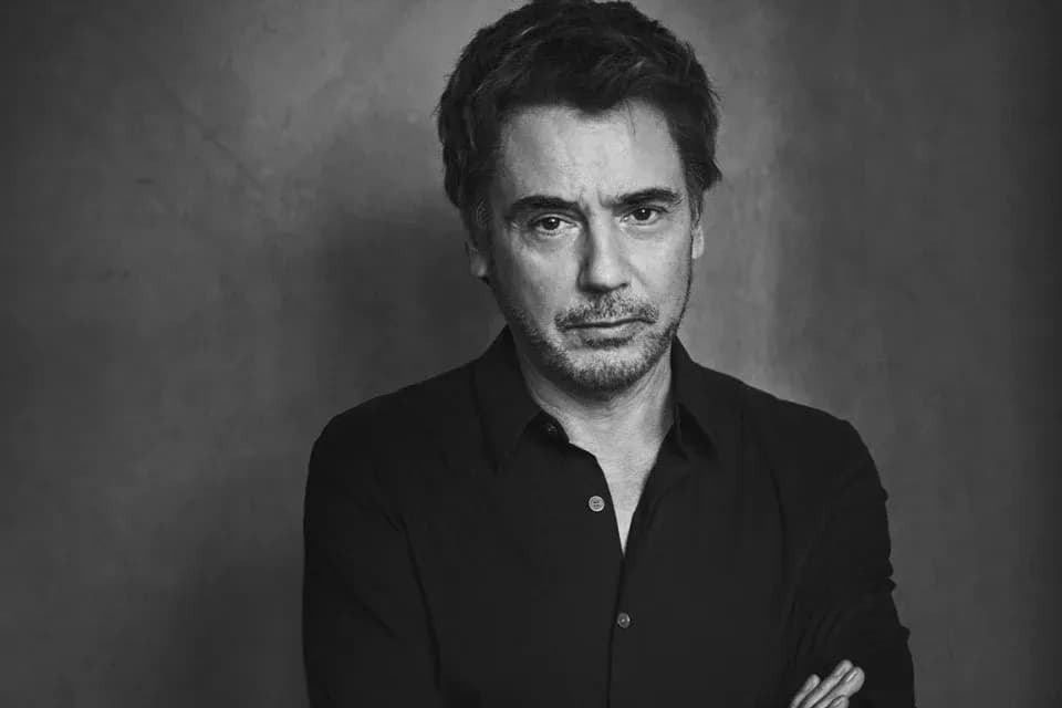 Jak dotlenił muzykę elektroniczną Jean-Michel Jarre i jego wpływ